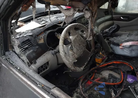 2013 Nissan Quest Sl from USA, damaged, VIN JN8AE2KP0D9067196